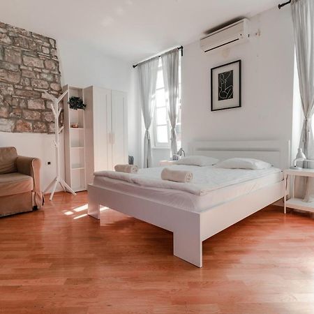 Apartments Music House Піран Екстер'єр фото