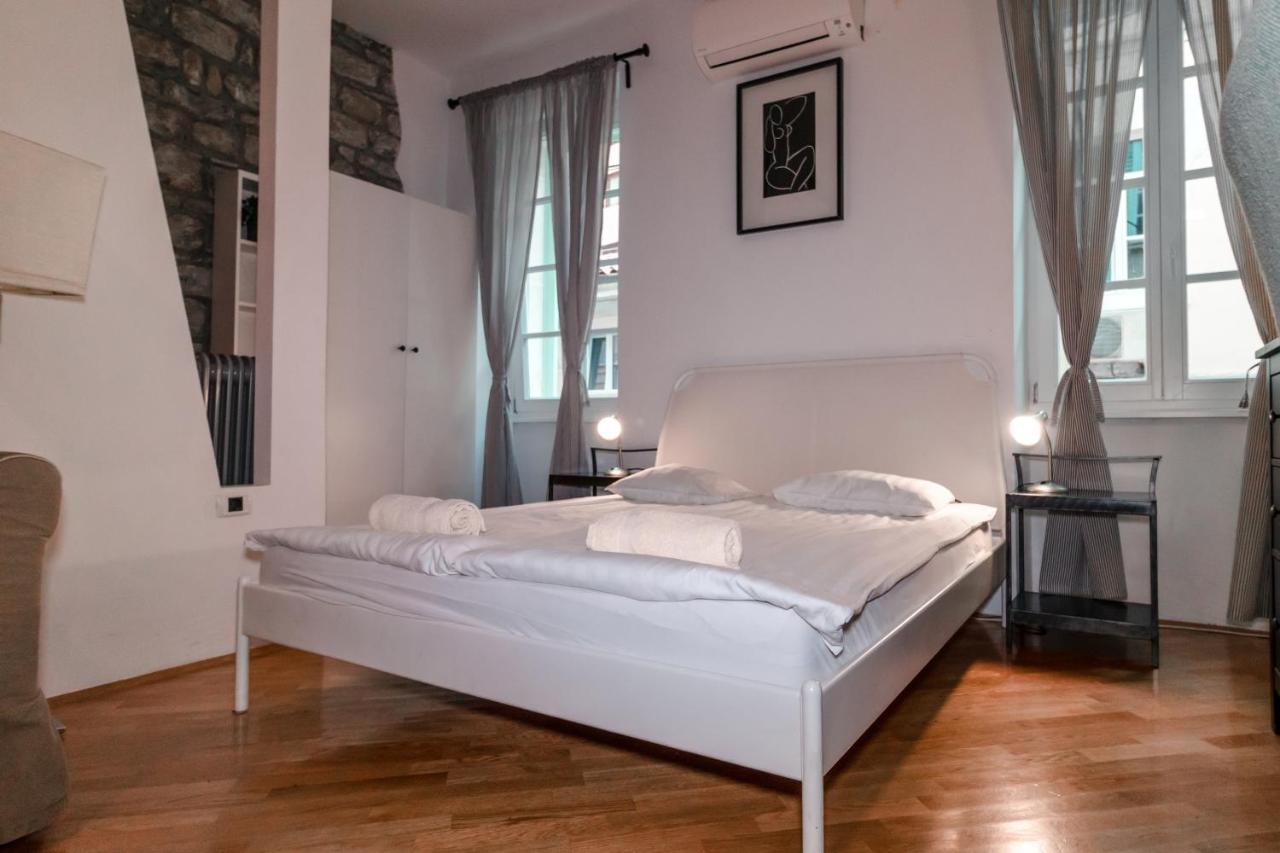 Apartments Music House Піран Екстер'єр фото